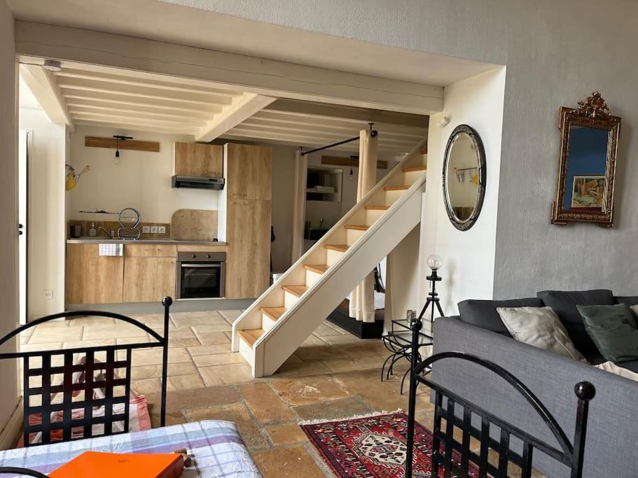 Apartment Loft Dans Un Chateau En Pierres Dorees Lissieu